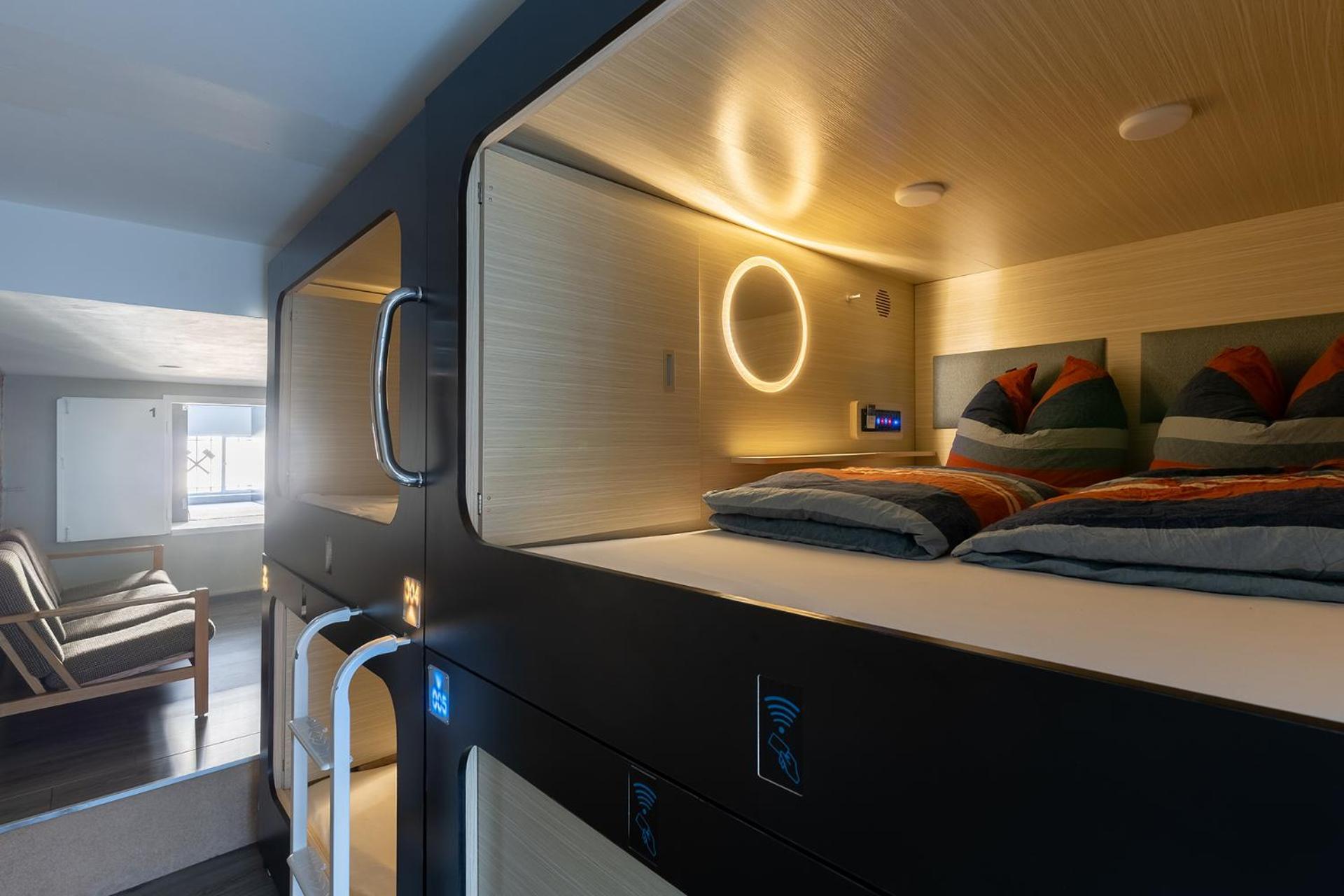 Mue Cubes - Capsule Hotel Basel Exterior foto