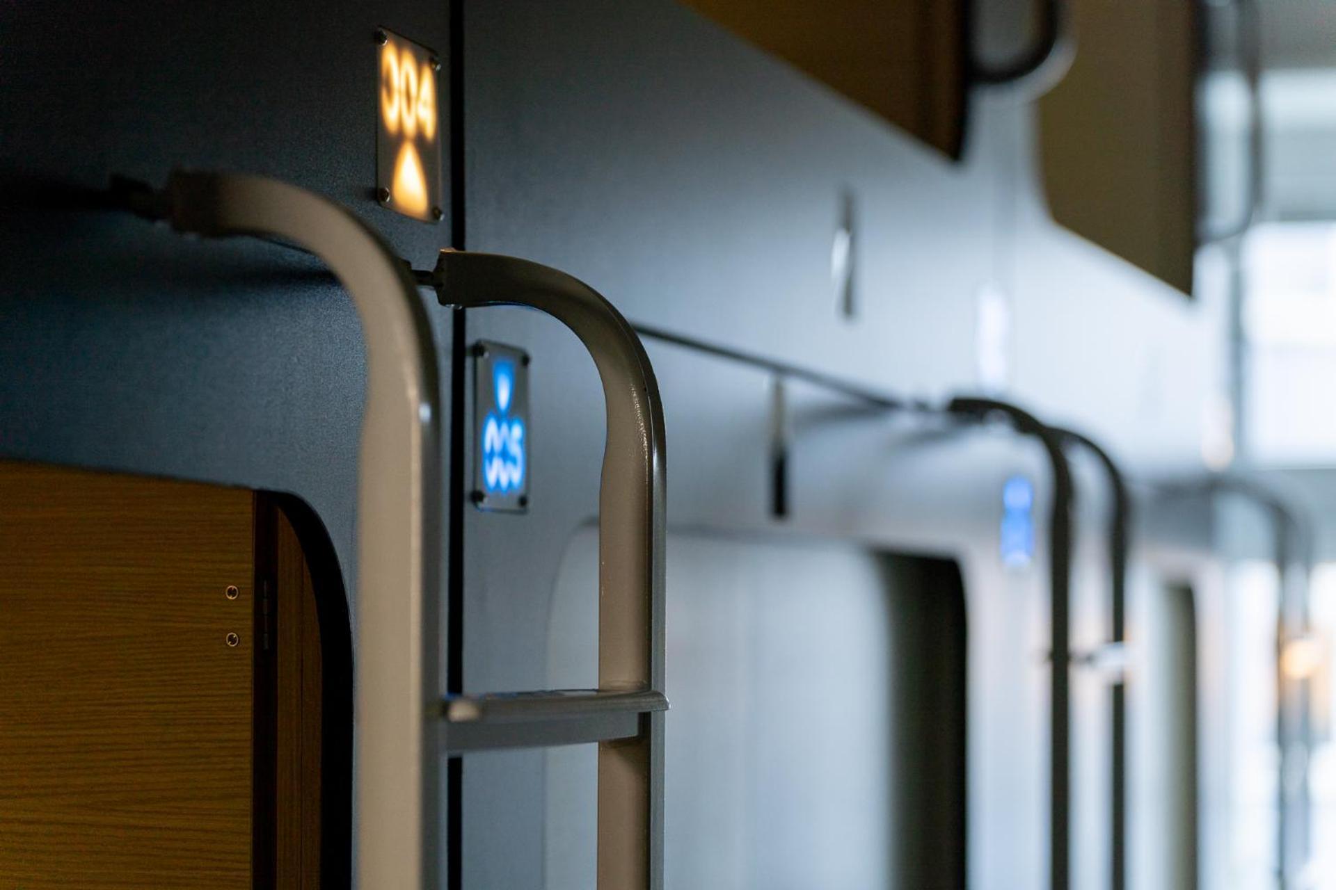 Mue Cubes - Capsule Hotel Basel Exterior foto
