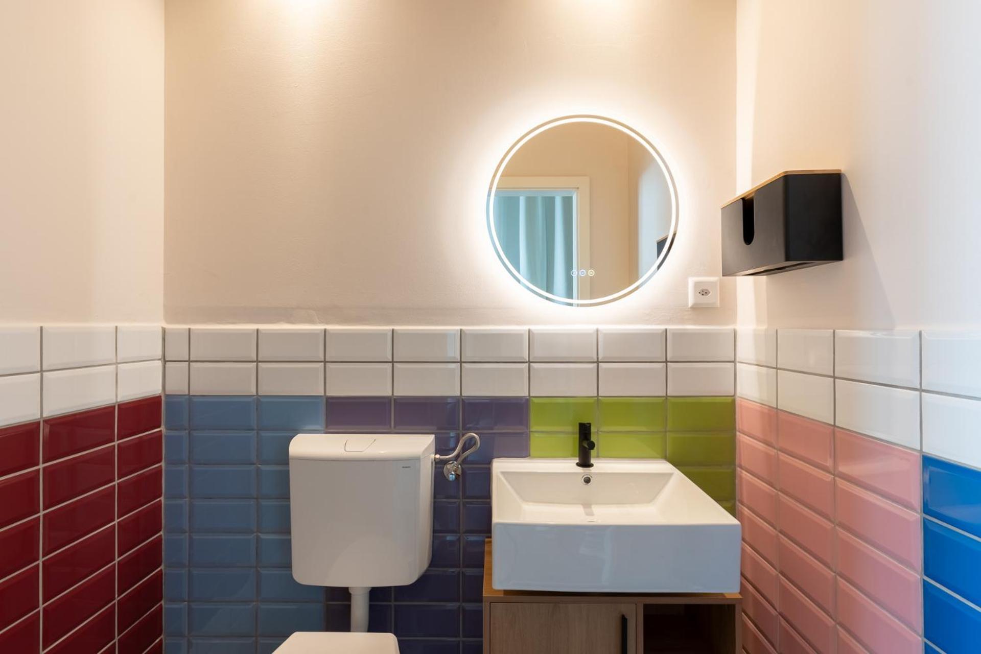Mue Cubes - Capsule Hotel Basel Exterior foto