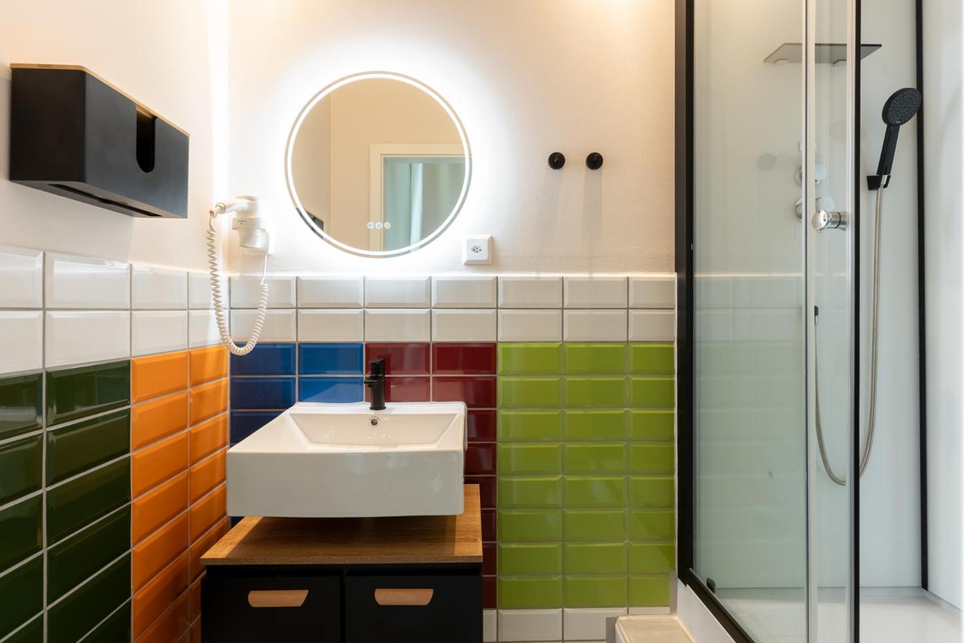 Mue Cubes - Capsule Hotel Basel Exterior foto