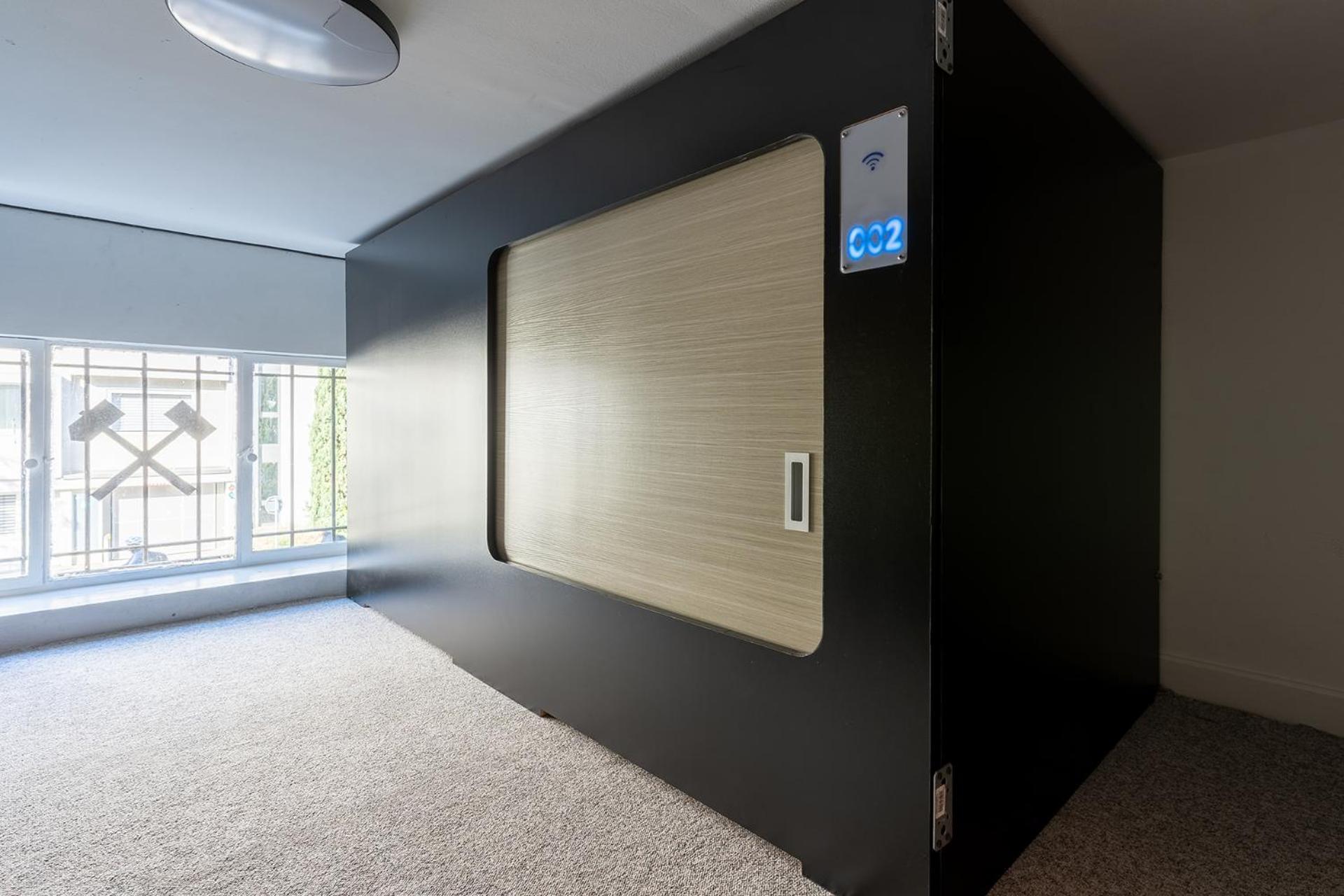 Mue Cubes - Capsule Hotel Basel Exterior foto